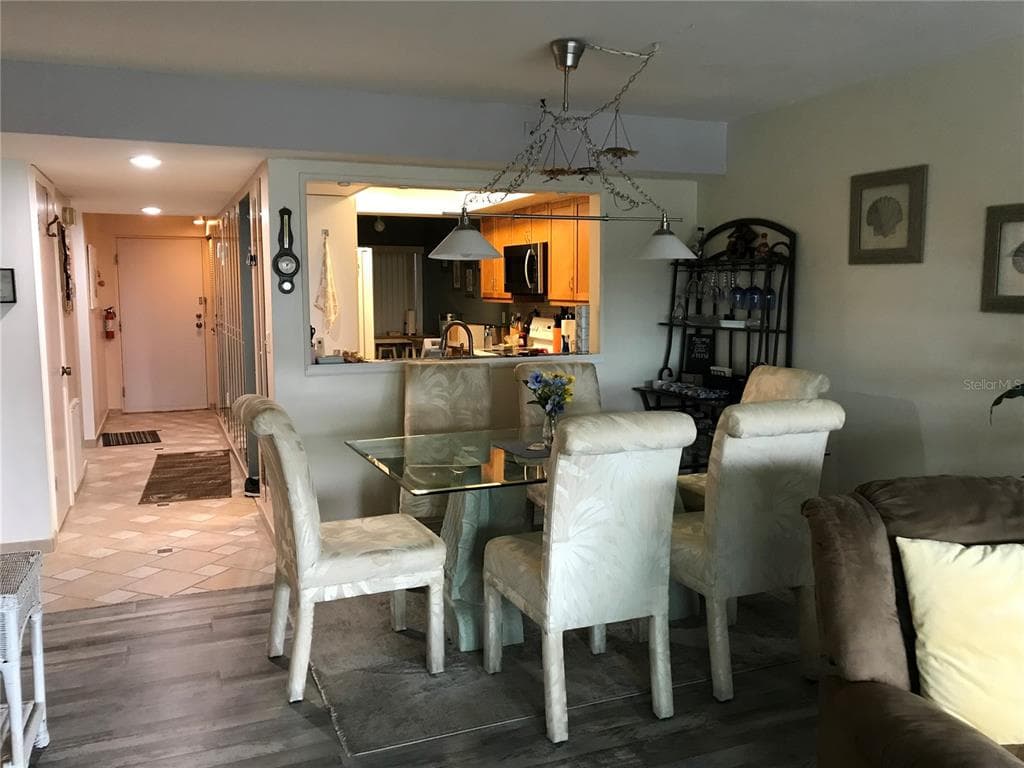 3705 E BAY DRIVE # 103, BRADENTON BEACH, FL 34217 — zdjęcie 5