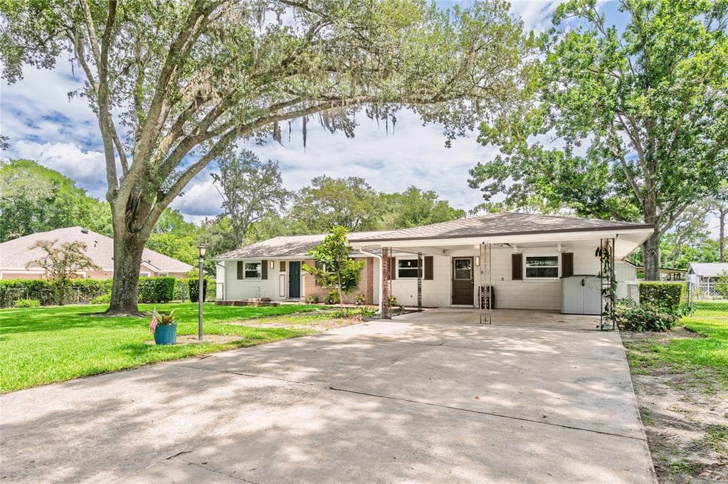 405 OAKHURST STREET, ALTAMONTE SPRINGS, FL 32701
