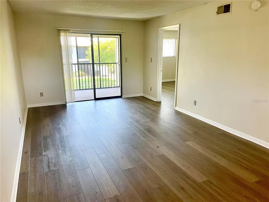 6033 34TH STREET W # 104, BRADENTON, FL 34210 — zdjęcie 3
