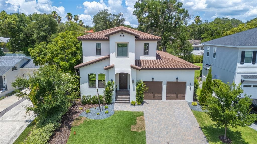 2403 DERBYSHIRE AVENUE, LAKELAND, FL 33803