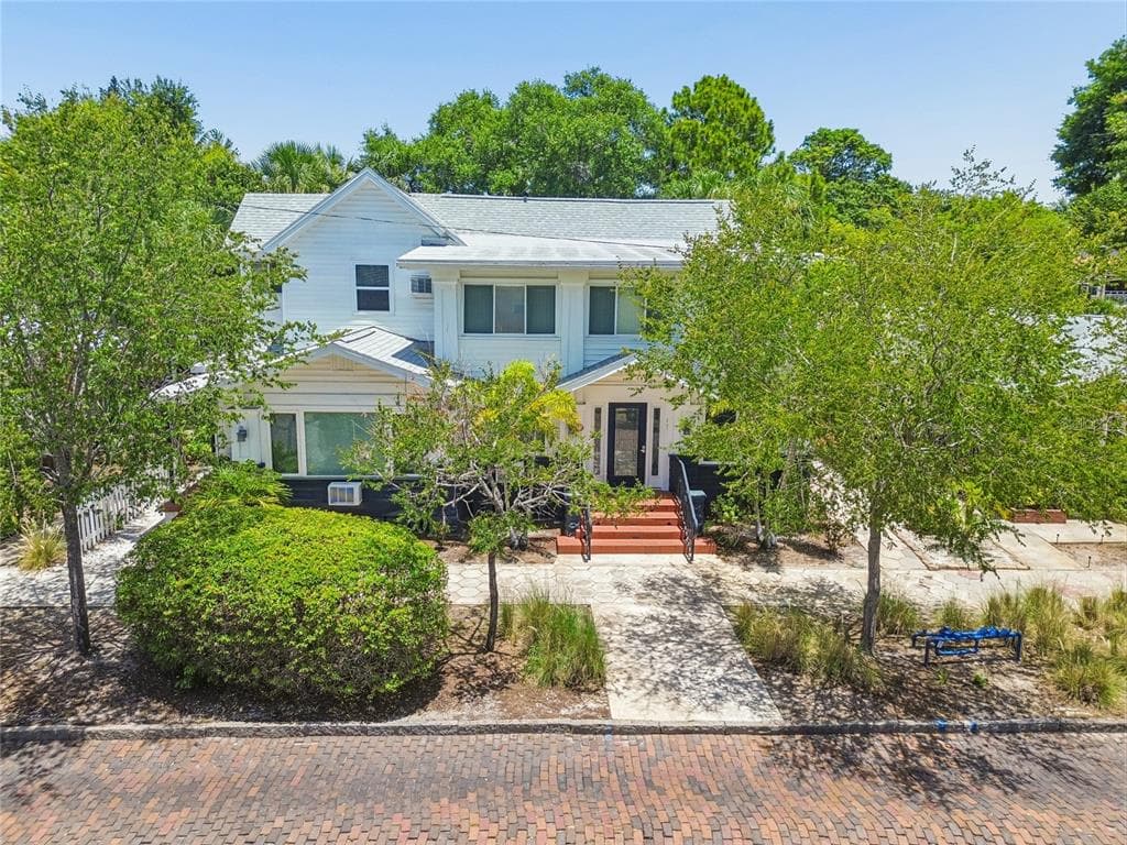 255 6TH AVENUE N, ST PETERSBURG, FL 33701