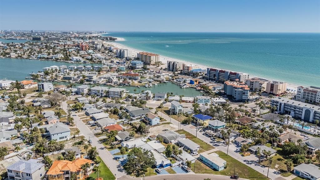 14060 MIRAMAR AVENUE, ST PETERSBURG, FL 33708 — zdjęcie 3