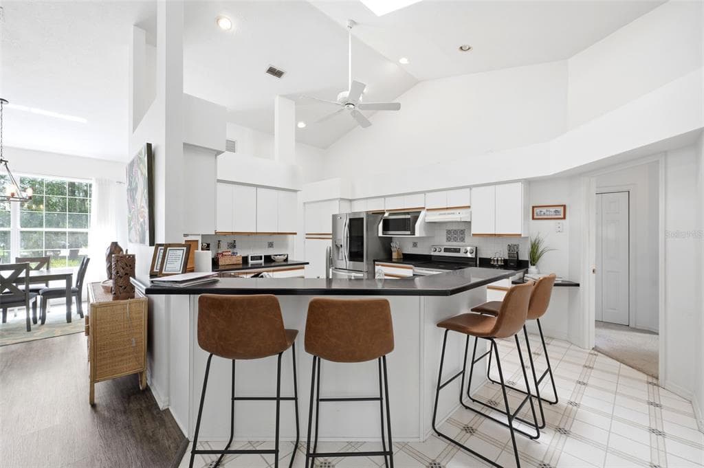 240 N COUNTRY CLUB DRIVE, CRYSTAL RIVER, FL 34429 — zdjęcie 3