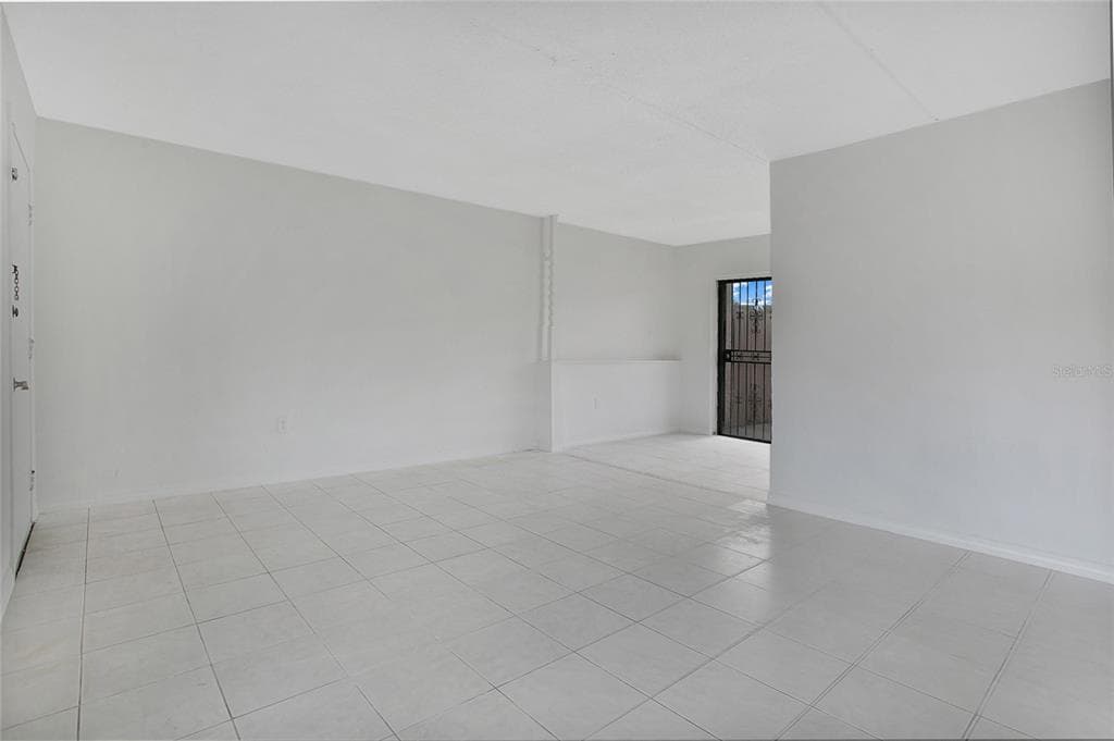 1914 HONOUR ROAD # 2, ORLANDO, FL 32839 — zdjęcie 2