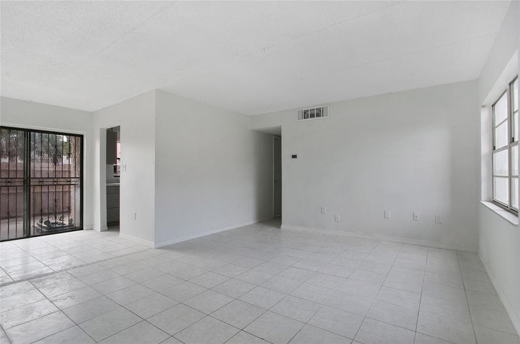 1914 HONOUR ROAD # 2, ORLANDO, FL 32839 — zdjęcie 3