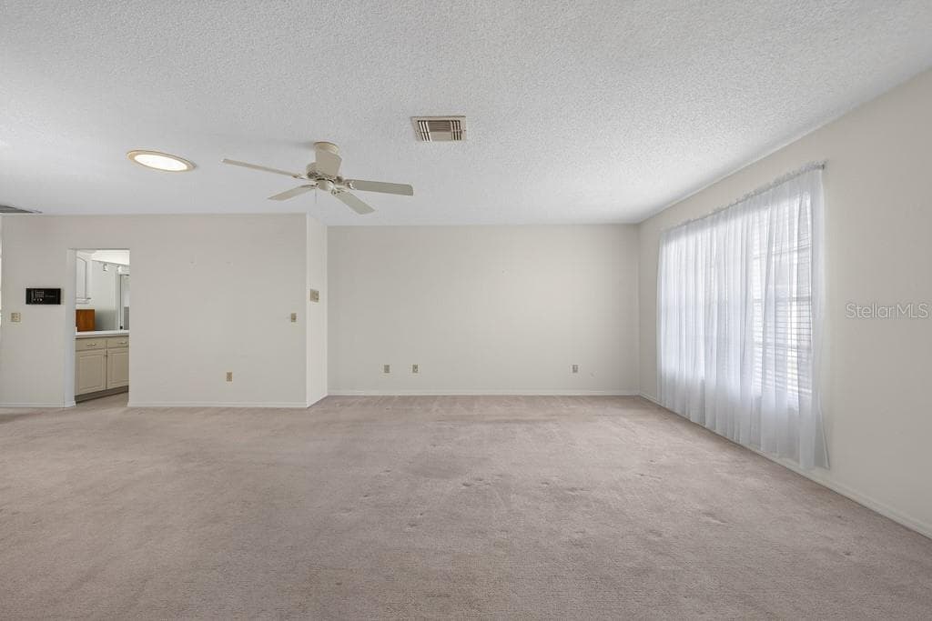 106 SILVERBELL COURT, SUN CITY CENTER, FL 33573 — zdjęcie 4