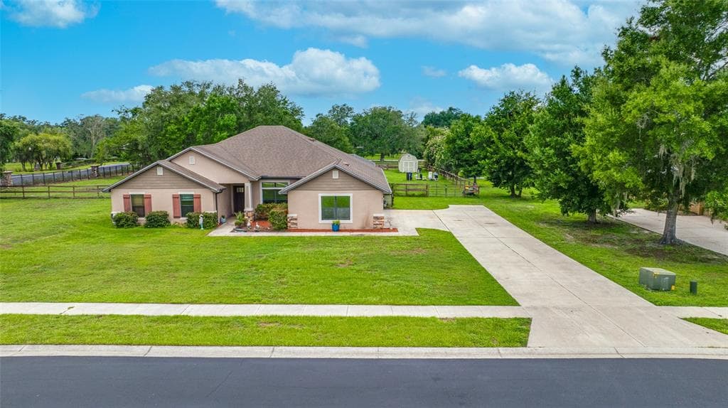 14311 HILL COUNTRY LANE, DADE CITY, FL 33525