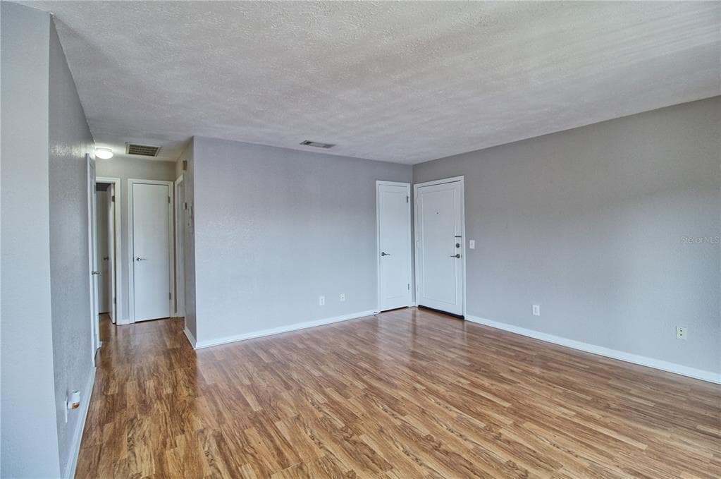 13760 ORANGE SUNSET DRIVE # 201, TAMPA, FL 33618 — zdjęcie 3