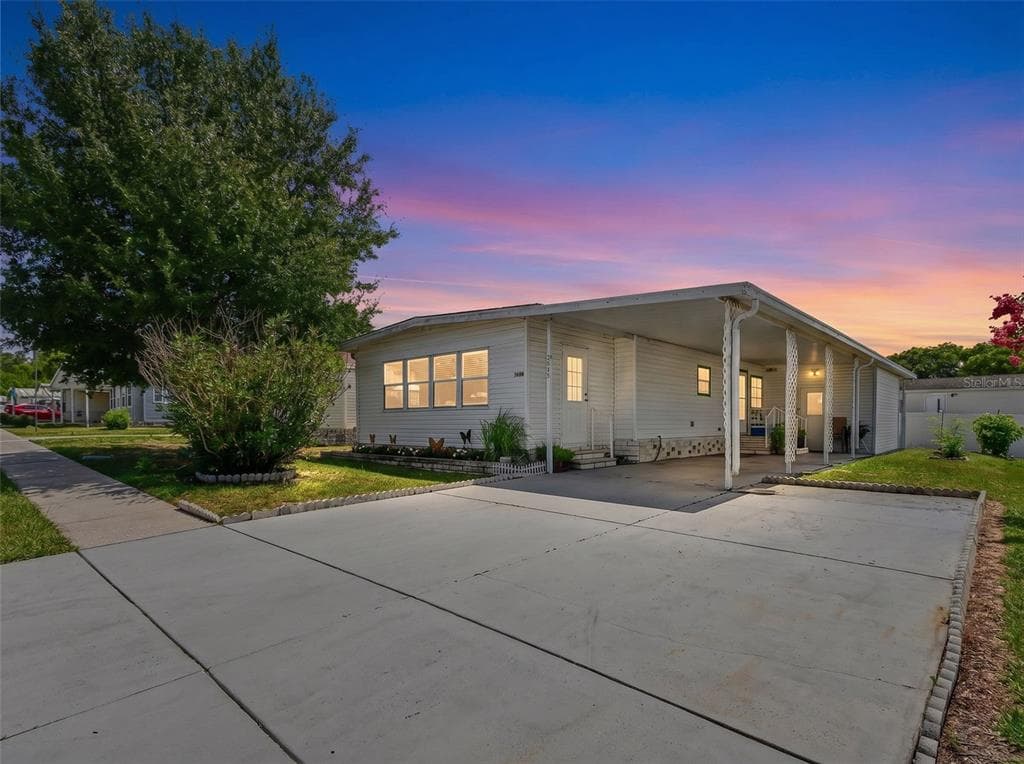 3902 JULIE DRIVE, WESLEY CHAPEL, FL 33543 — zdjęcie 3