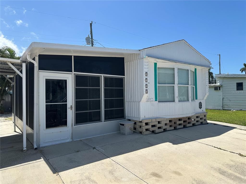 3723 116TH STREET W, BRADENTON, FL 34210