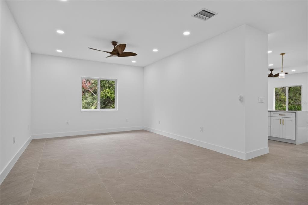 1177 COMMERCE STREET, PORT CHARLOTTE, FL 33953 — zdjęcie 5