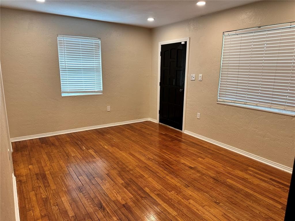 4600 30TH AVENUE N, ST PETERSBURG, FL 33713 — zdjęcie 4