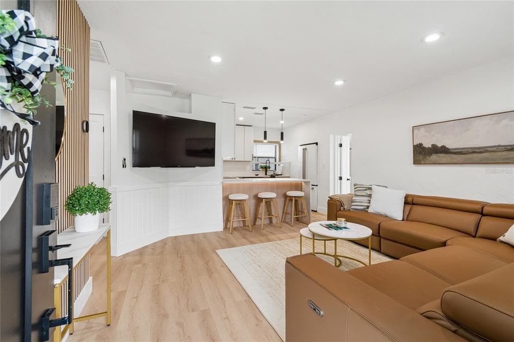 4730 W BAY VISTA AVENUE, TAMPA, FL 33611 — zdjęcie 3