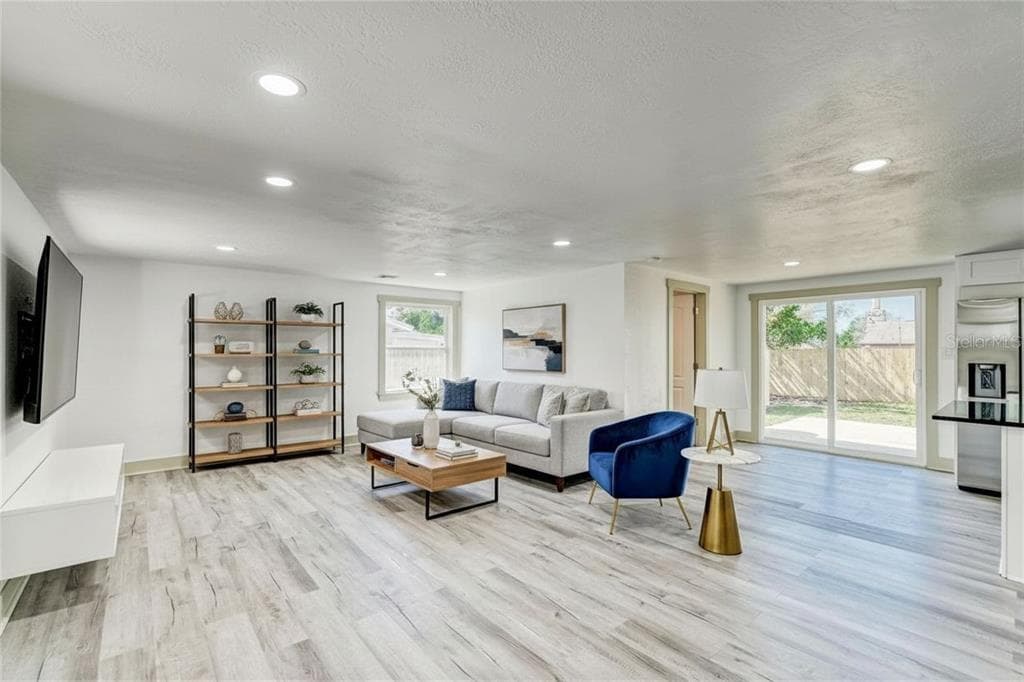 1300 MELONWOOD AVENUE, CLEARWATER, FL 33759 — zdjęcie 2