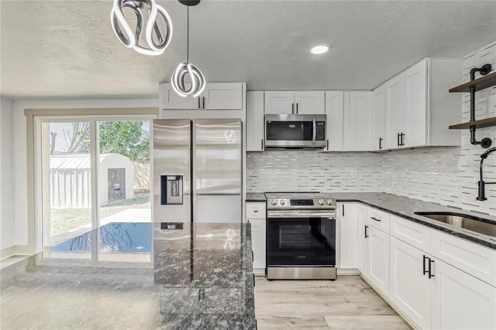 1300 MELONWOOD AVENUE, CLEARWATER, FL 33759 — zdjęcie 4