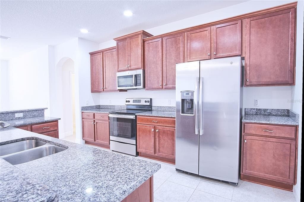 11619 IRIS SPRING COURT, RIVERVIEW, FL 33579 — zdjęcie 4
