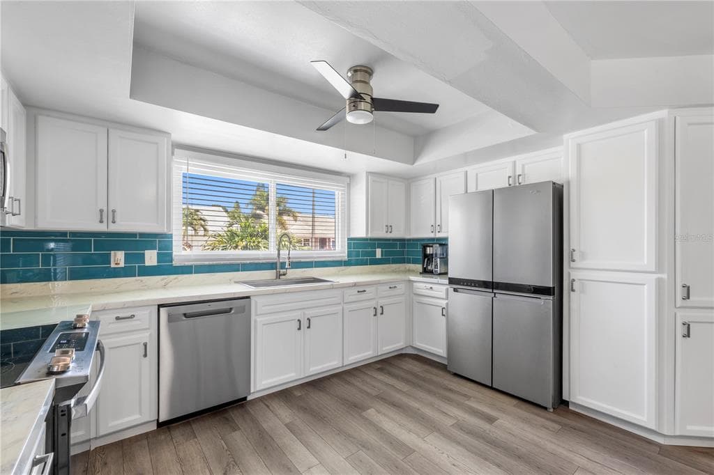 3122 WHISPERING DRIVE N, LARGO, FL 33771 — zdjęcie 4