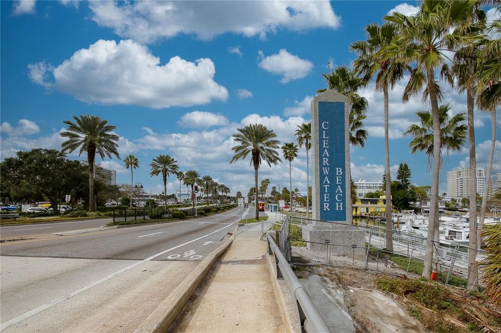 1301 GULF BOULEVARD # 201, CLEARWATER BEACH, FL 33767 — zdjęcie 2