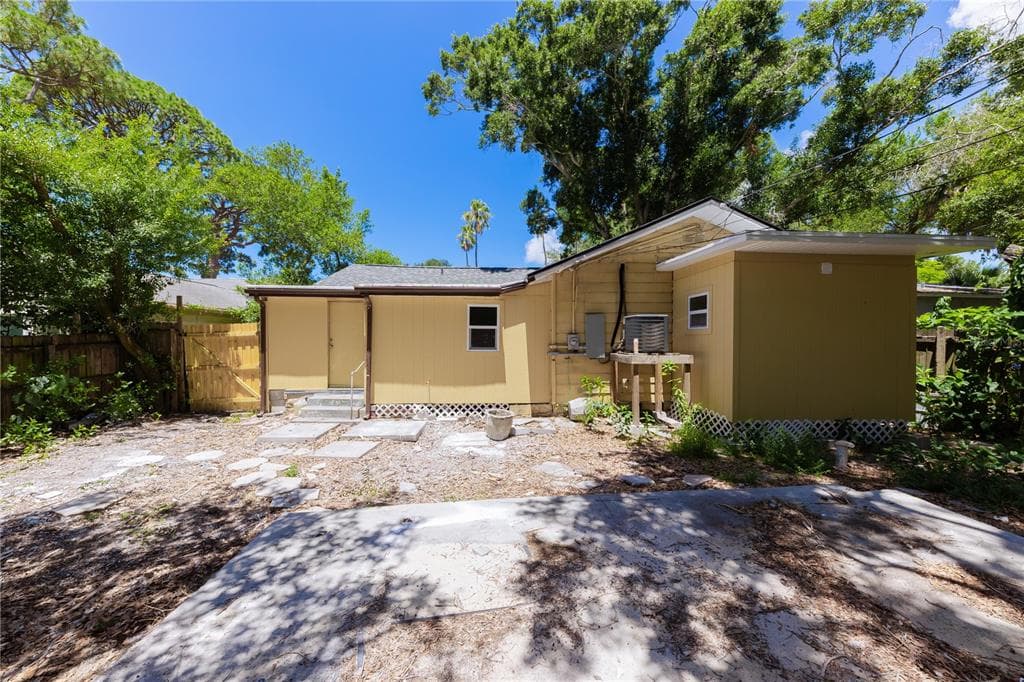 2240 10TH STREET S, ST PETERSBURG, FL 33705 — zdjęcie 2
