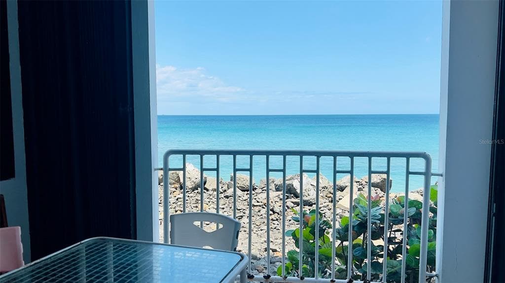 Condominiom Victoria Del CARR 429 KM .5 INTERIOR OESTE BARRIO CALVACHE # F-1, RINCON, PR 00677 — zdjęcie 4