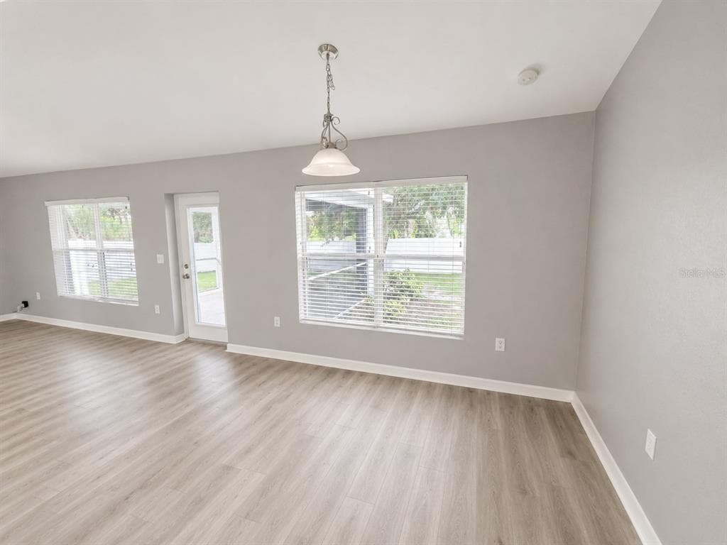 3011 SHAWNEE TER, NORTH PORT, FL 34286 — zdjęcie 5