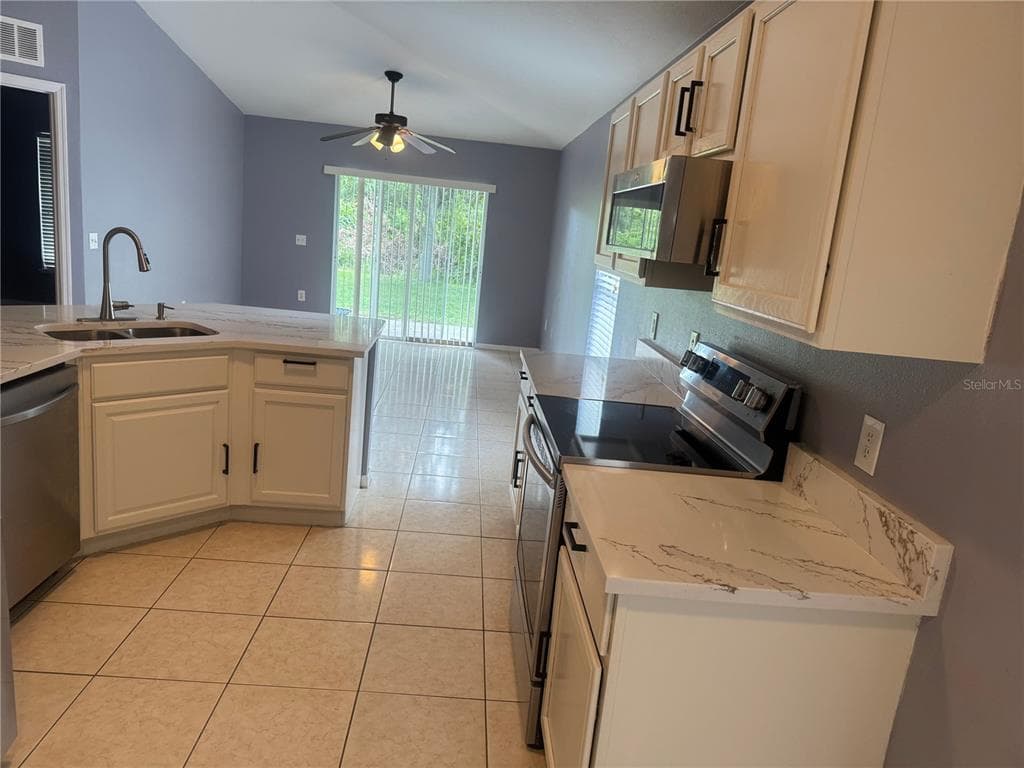 3226 BELLERICAY LANE, LAND O LAKES, FL 34638 — zdjęcie 5