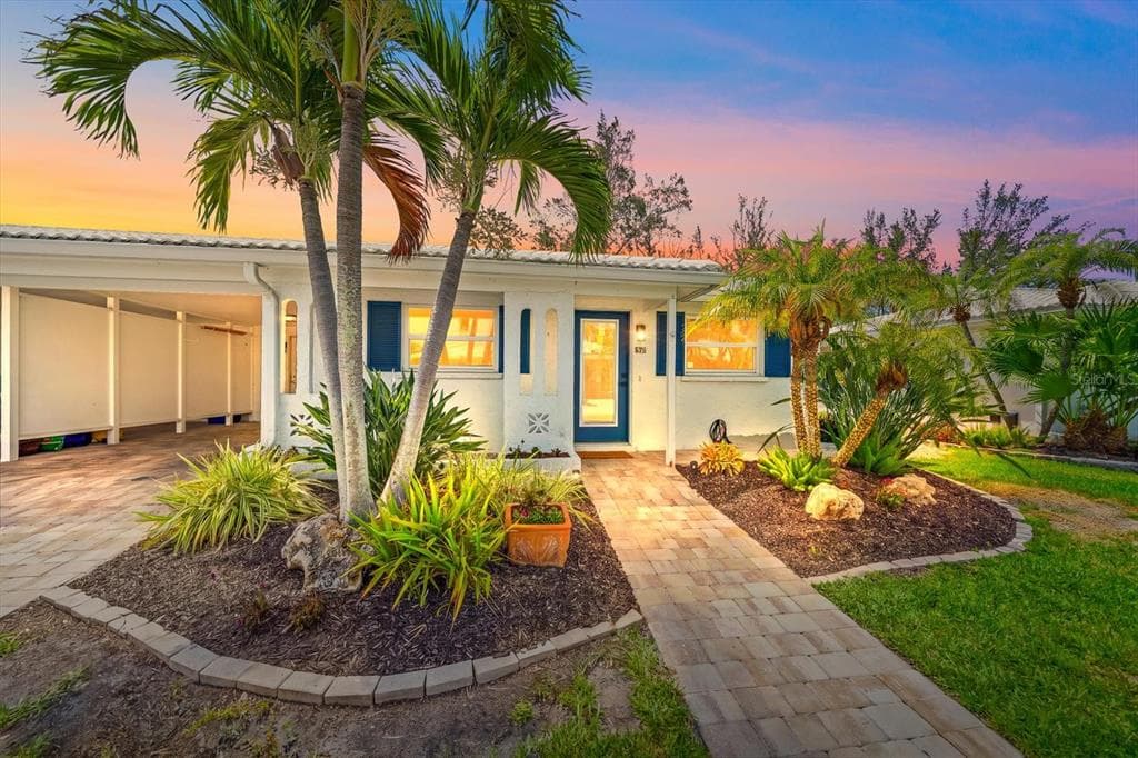 578 SPANISH DRIVE S, LONGBOAT KEY, FL 34228