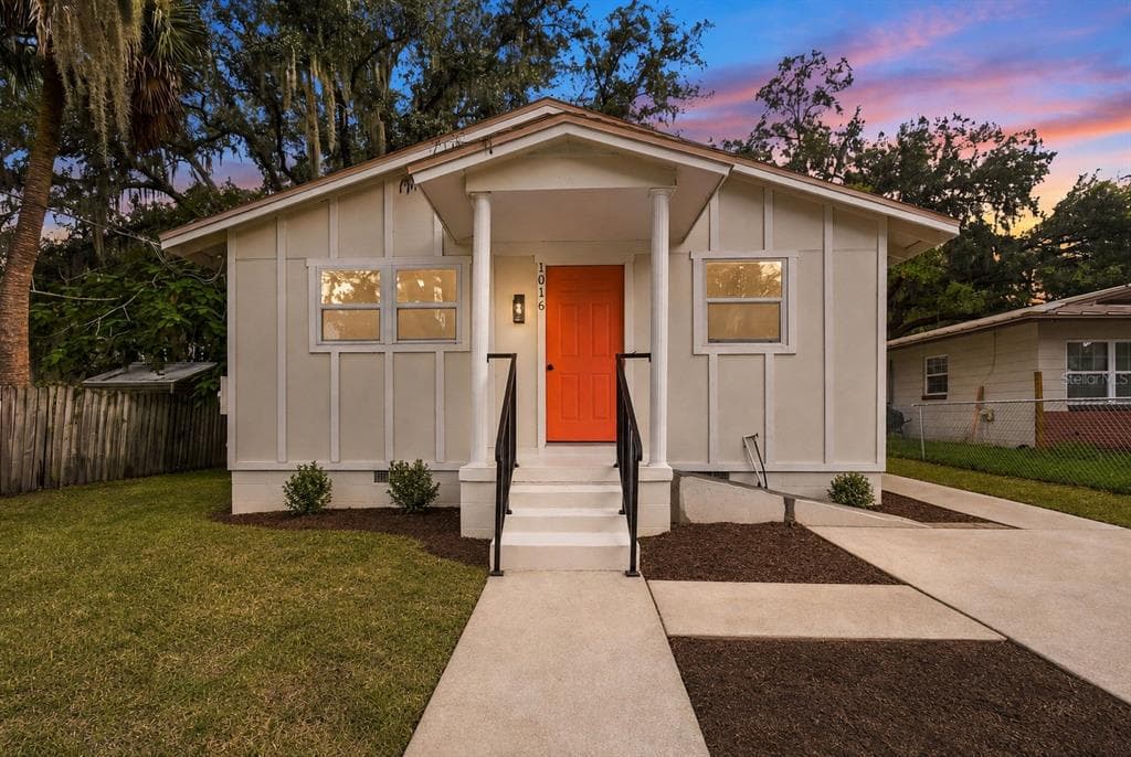 1016 W 8TH STREET, SANFORD, FL 32771