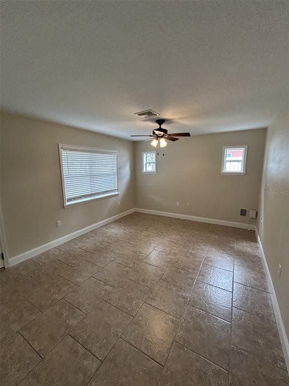 119 W 10TH AVENUE, MOUNT DORA, FL 32757 — zdjęcie 2
