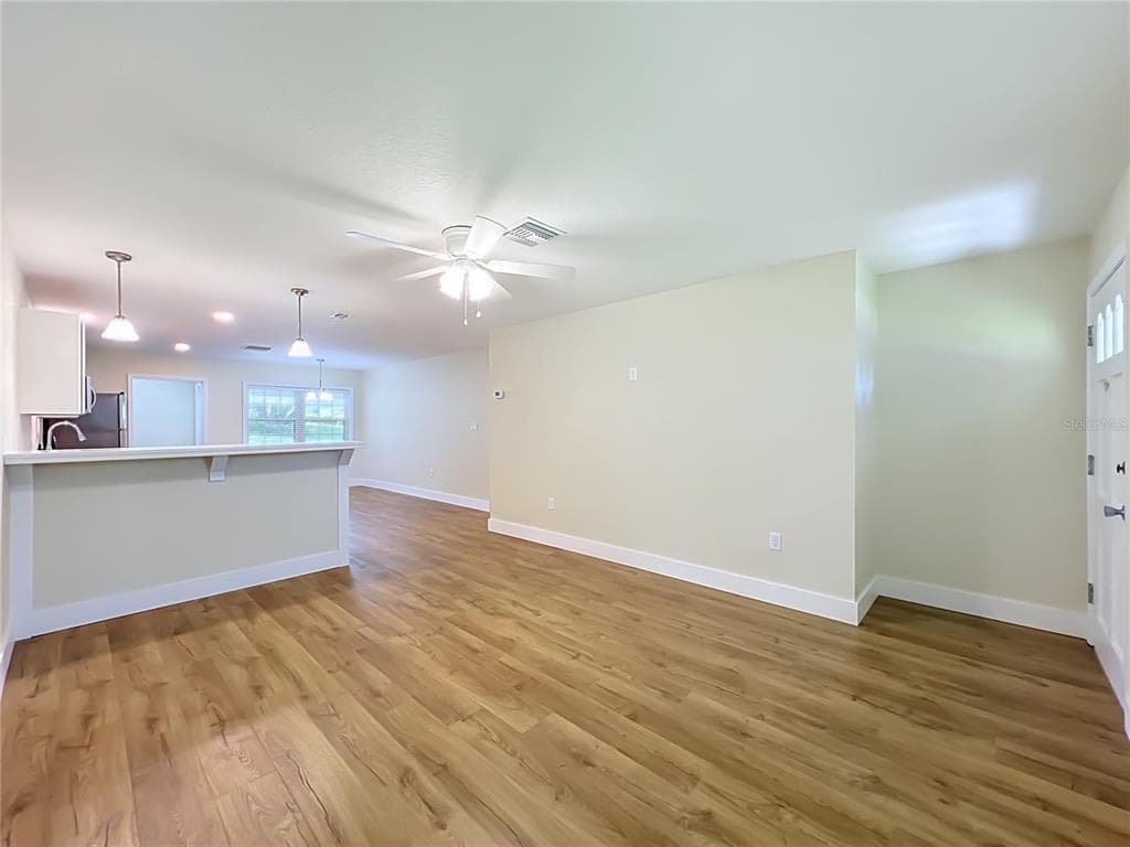 450 LIBERTY AVENUE # 3, MOUNT DORA, FL 32757 — zdjęcie 5