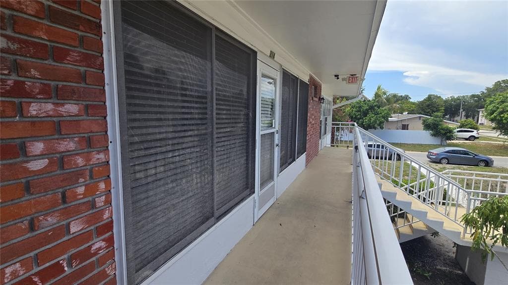 3540 32ND AVENUE N # 214, ST PETERSBURG, FL 33713 — zdjęcie 2