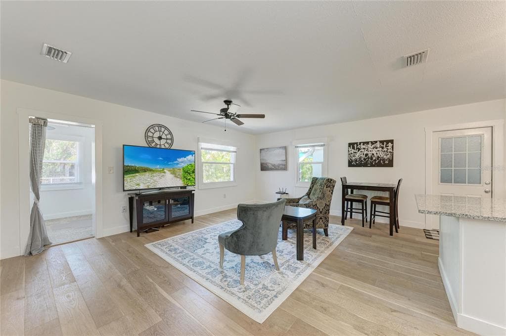 901 OAK STREET SW, RUSKIN, FL 33570 — zdjęcie 5