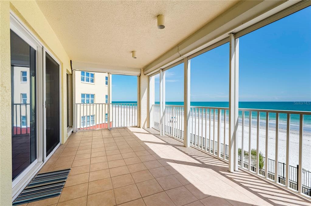 16750 GULF BOULEVARD # 311, NORTH REDINGTON BEACH, FL 33708 — zdjęcie 3