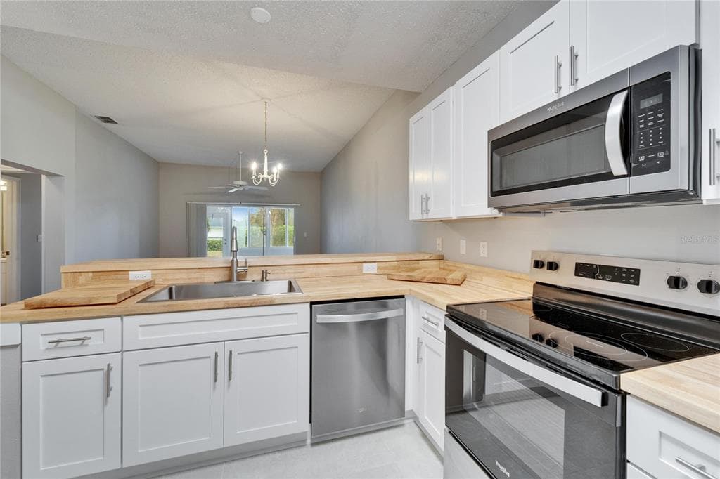 1032 RADISON AVENUE # 2, SUN CITY CENTER, FL 33573 — zdjęcie 4