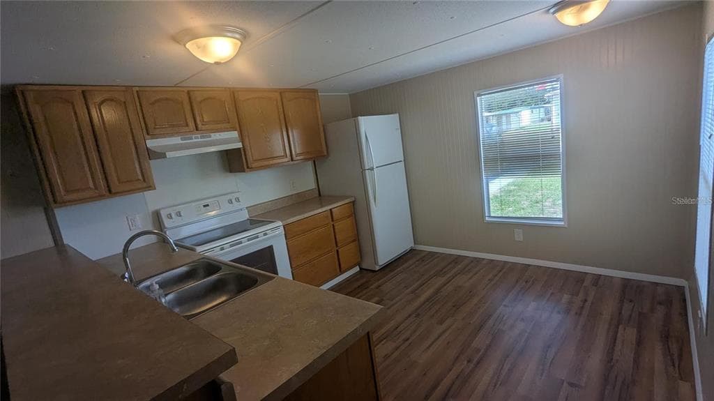 39518 STERLING DRIVE, ZEPHYRHILLS, FL 33542 — zdjęcie 2