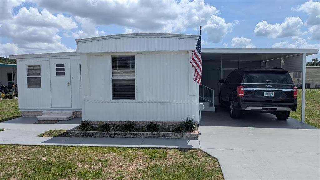 39518 STERLING DRIVE, ZEPHYRHILLS, FL 33542