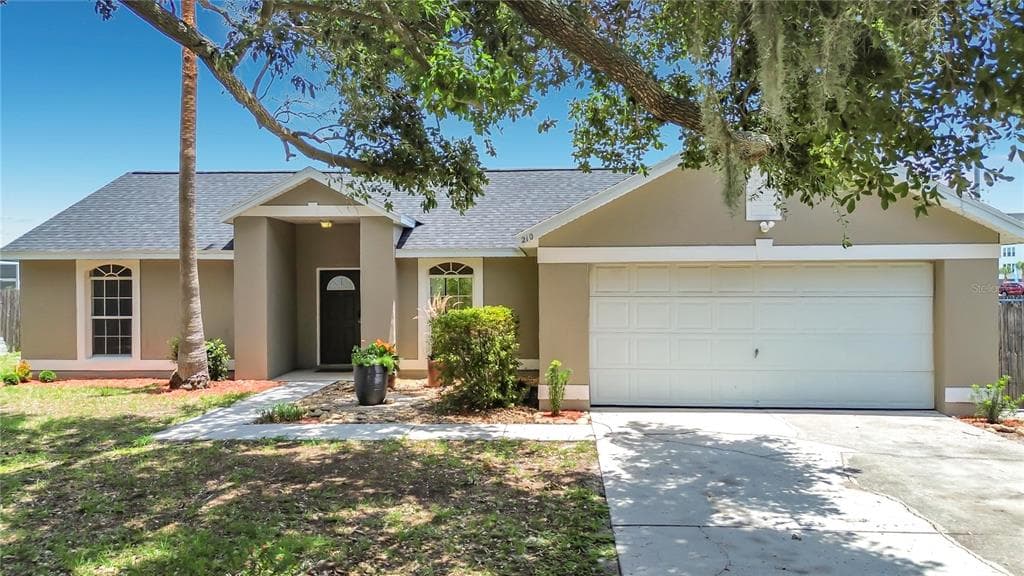 210 ROBBINS REST CIRCLE, DAVENPORT, FL 33896