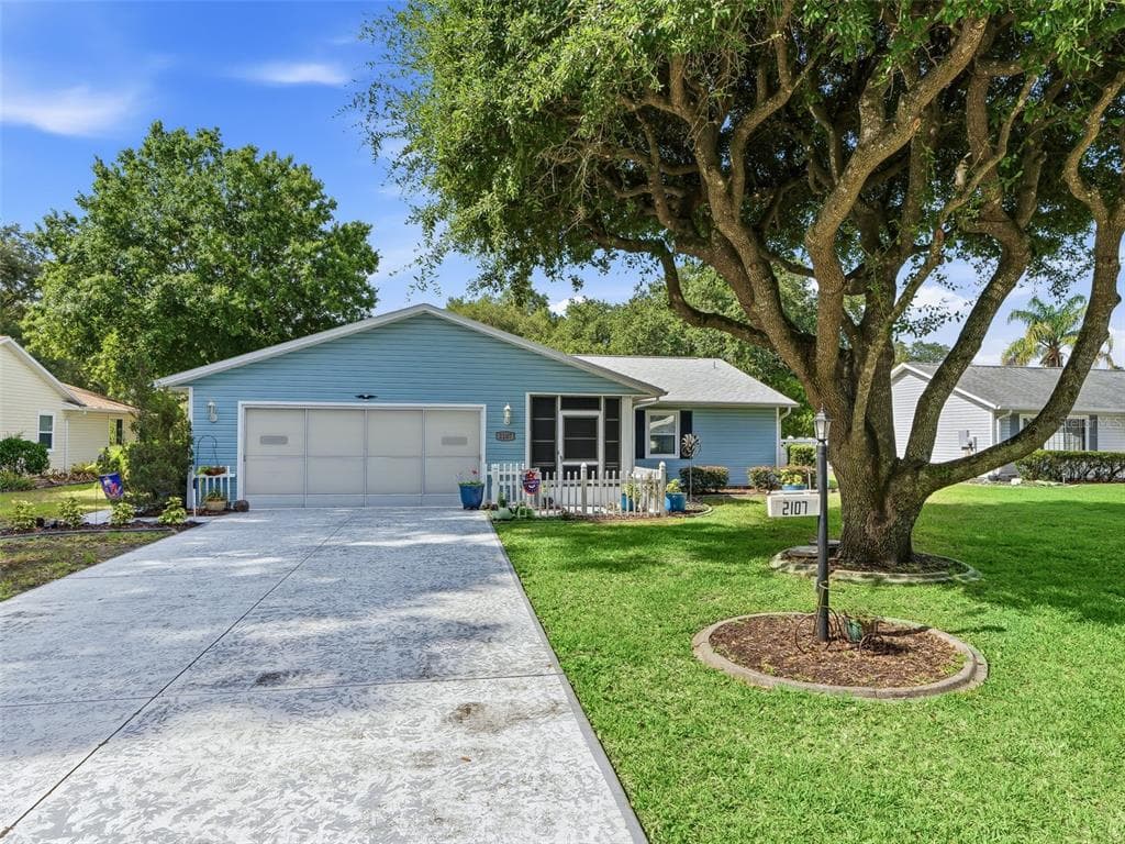 2107 GREENLAW COURT, LEESBURG, FL 34788