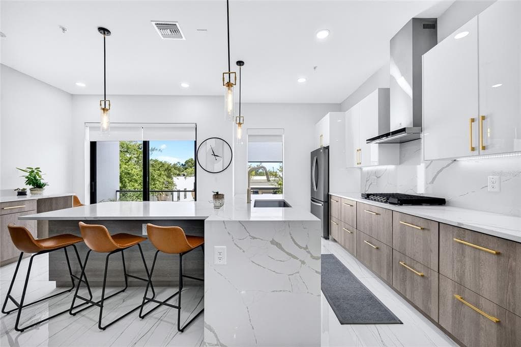 2187 MAIN STREET, SARASOTA, FL 34237 — zdjęcie 3