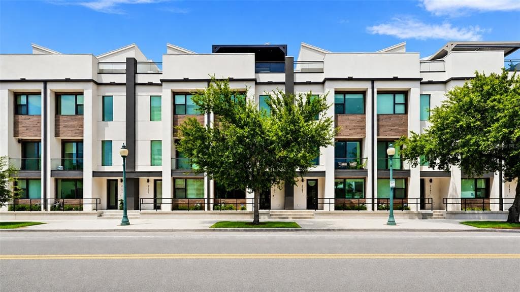 2187 MAIN STREET, SARASOTA, FL 34237
