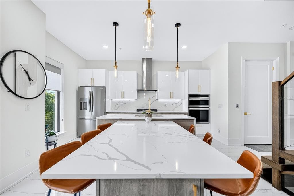 2187 MAIN STREET, SARASOTA, FL 34237 — zdjęcie 4