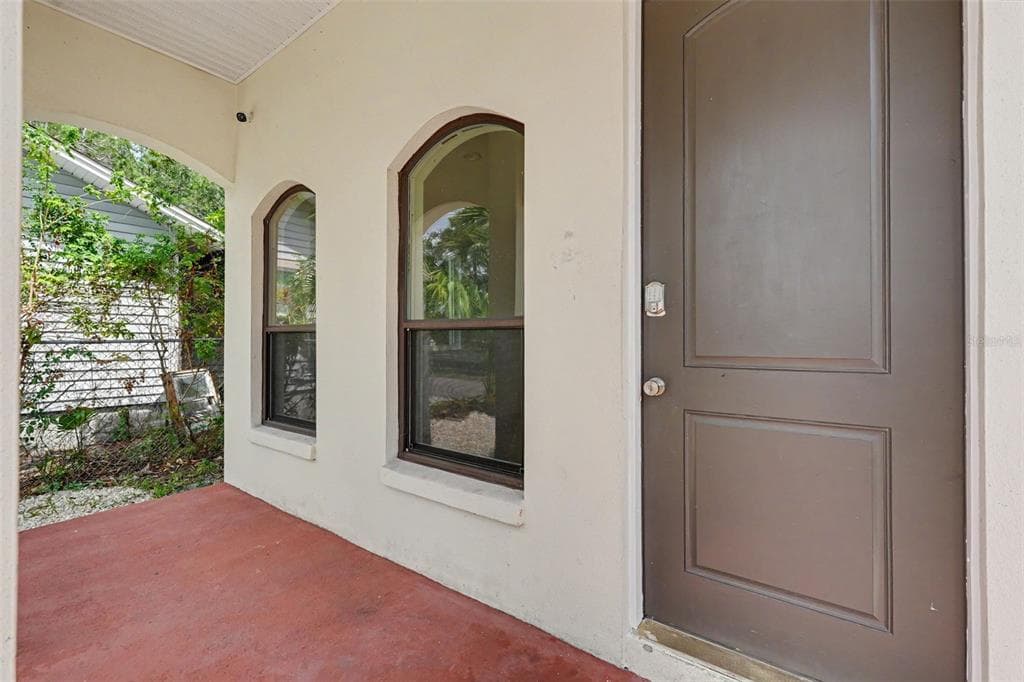1018 7TH AVENUE S, ST PETERSBURG, FL 33705 — zdjęcie 5