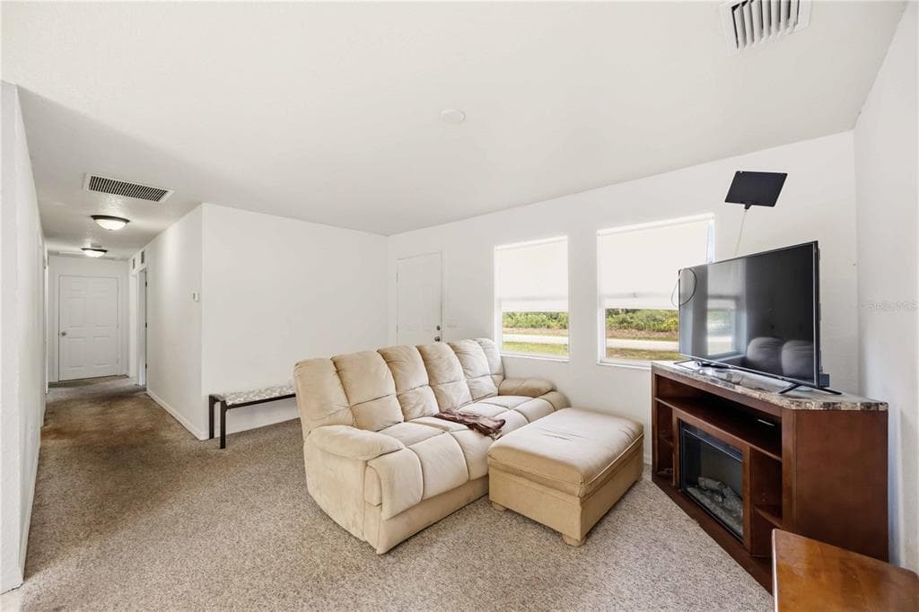 105 BISCAYNE DRIVE, PORT CHARLOTTE, FL 33953 — zdjęcie 2