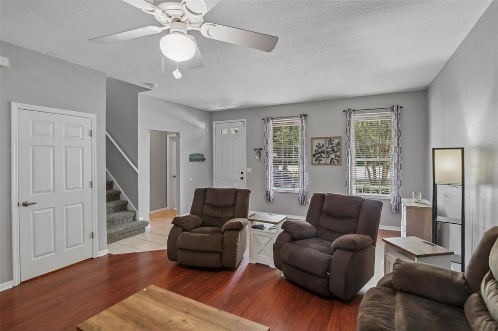 34842 TEEVIEW LANE, ZEPHYRHILLS, FL 33541 — zdjęcie 4