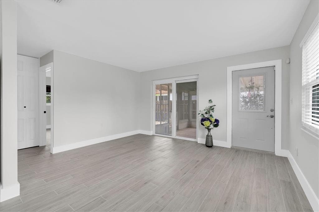4201 DES MOINES STREET NE, ST PETERSBURG, FL 33703 — zdjęcie 3
