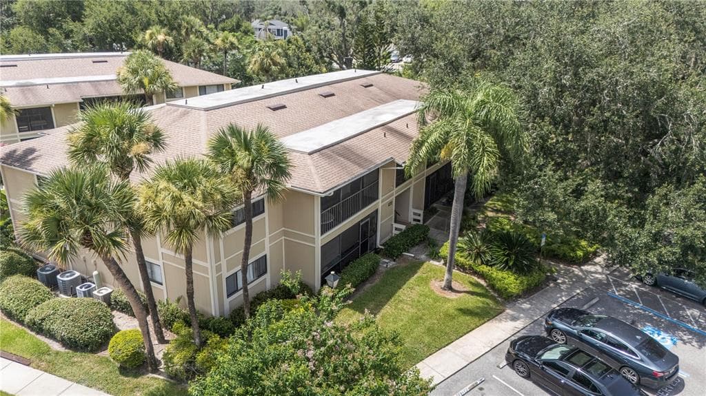 6018 LAKTREE LANE # E, TEMPLE TERRACE, FL 33617