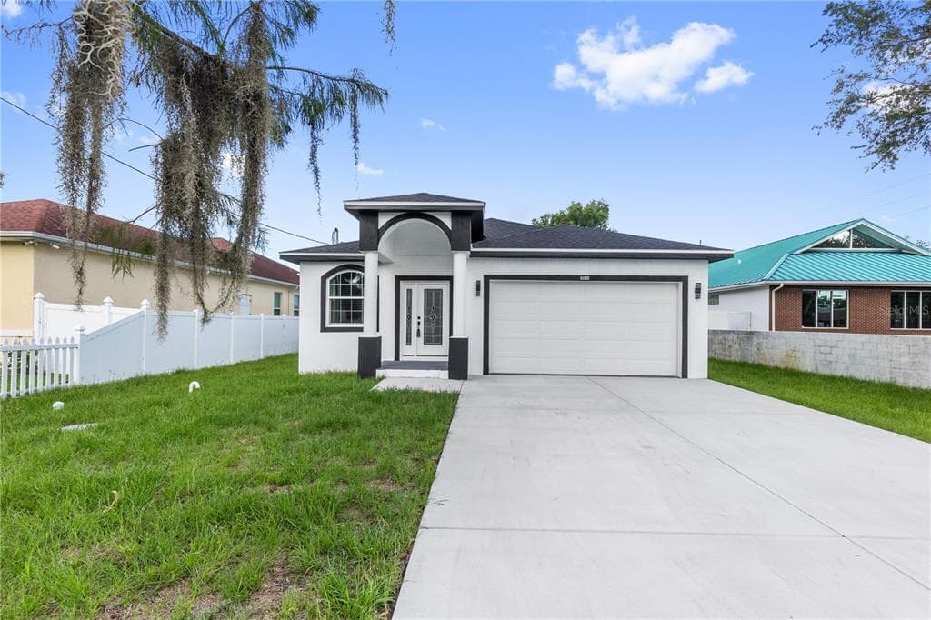 8314 N PADDOCK AVENUE, TAMPA, FL 33614 — zdjęcie 2