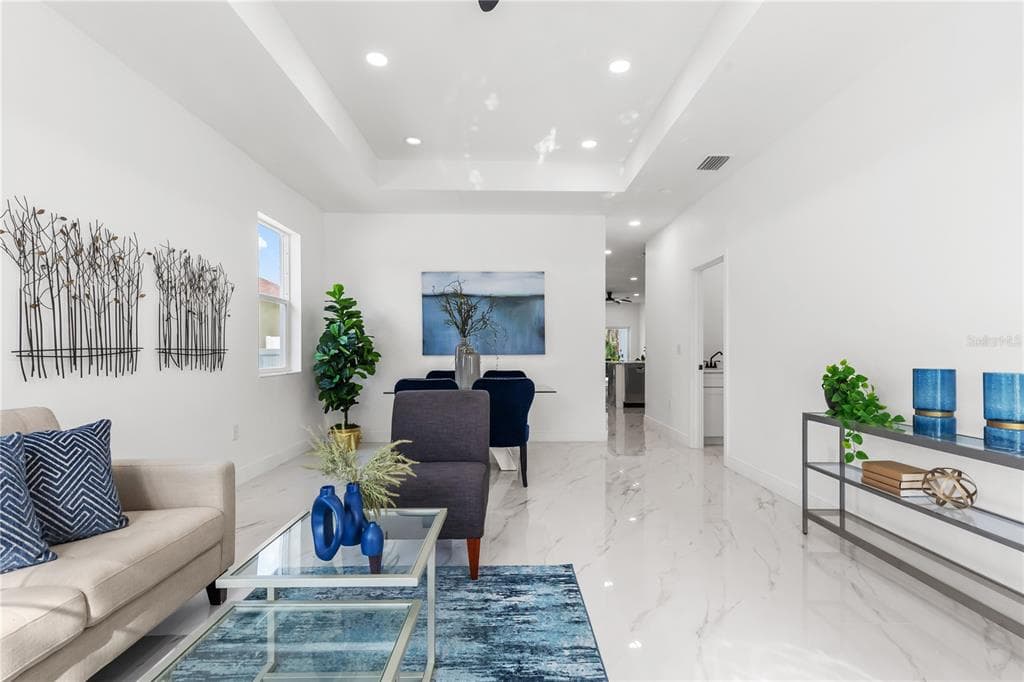 8314 N PADDOCK AVENUE, TAMPA, FL 33614 — zdjęcie 4