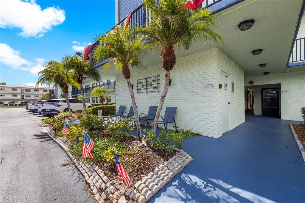 5973 TERRACE PARK DRIVE N # 101, ST PETERSBURG, FL 33709 — zdjęcie 4