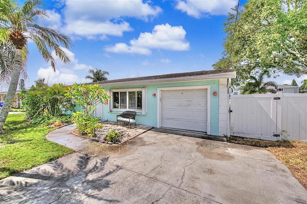 9472 TREASURE LANE NE, ST PETERSBURG, FL 33702 — zdjęcie 3